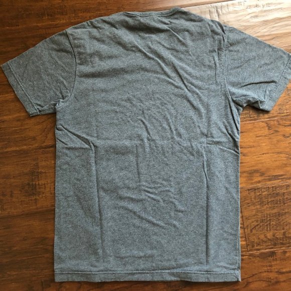 Banana Republic fitted tshirt gray mens M classic - Picture 3 of 3